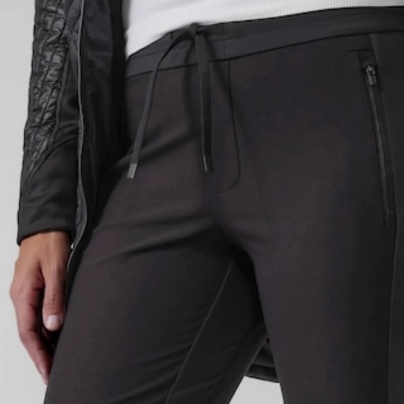 ATHLETA Headlands Hybrid Trek Black Mid Rise Jogger   Size 16 - Picture 3 of 8